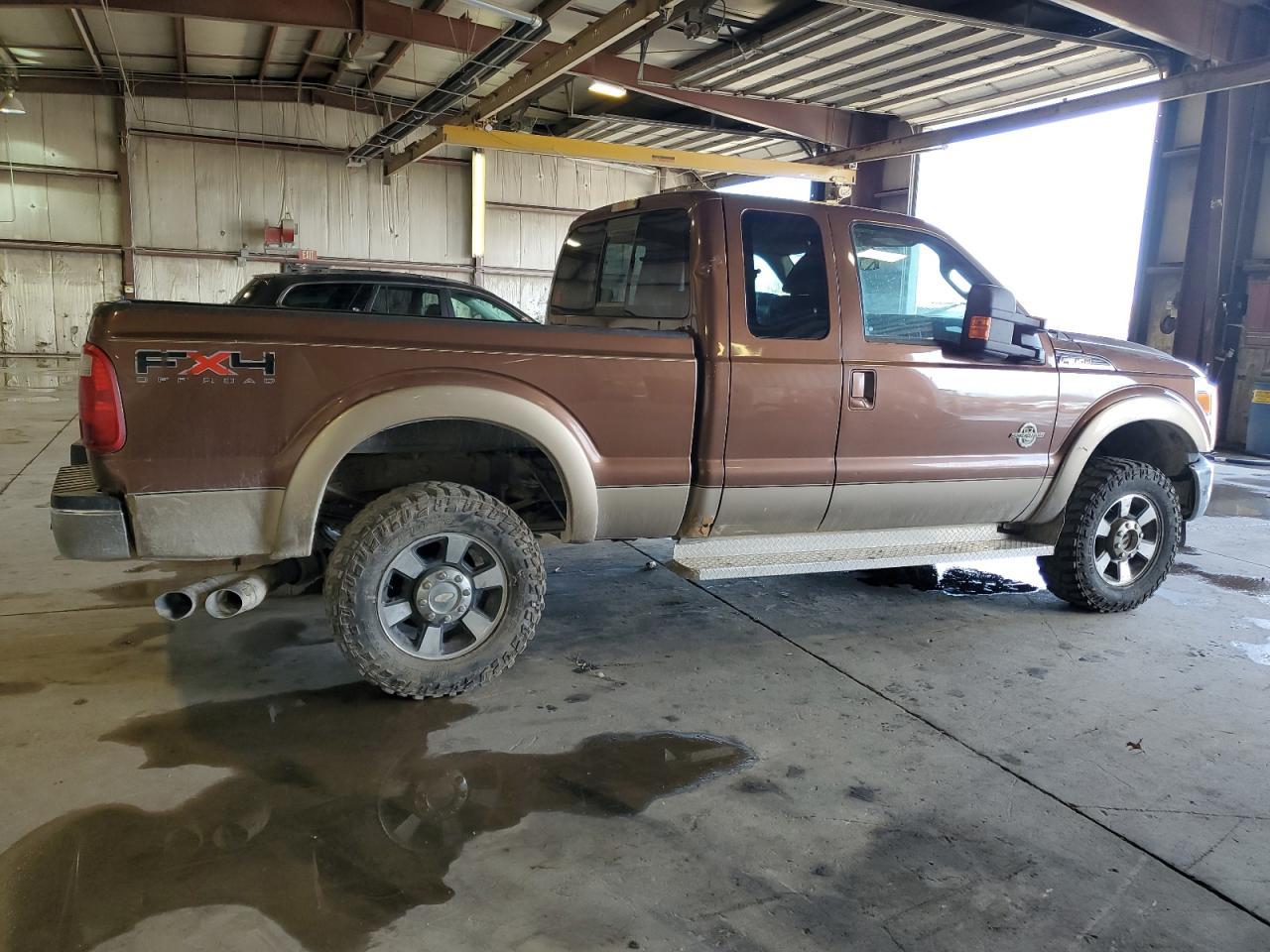 2011 FORD F350 SUPER - Фото 3