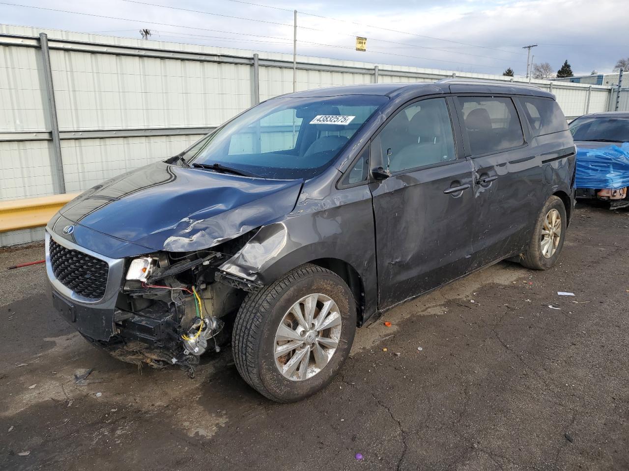 2016 KIA SEDONA LX