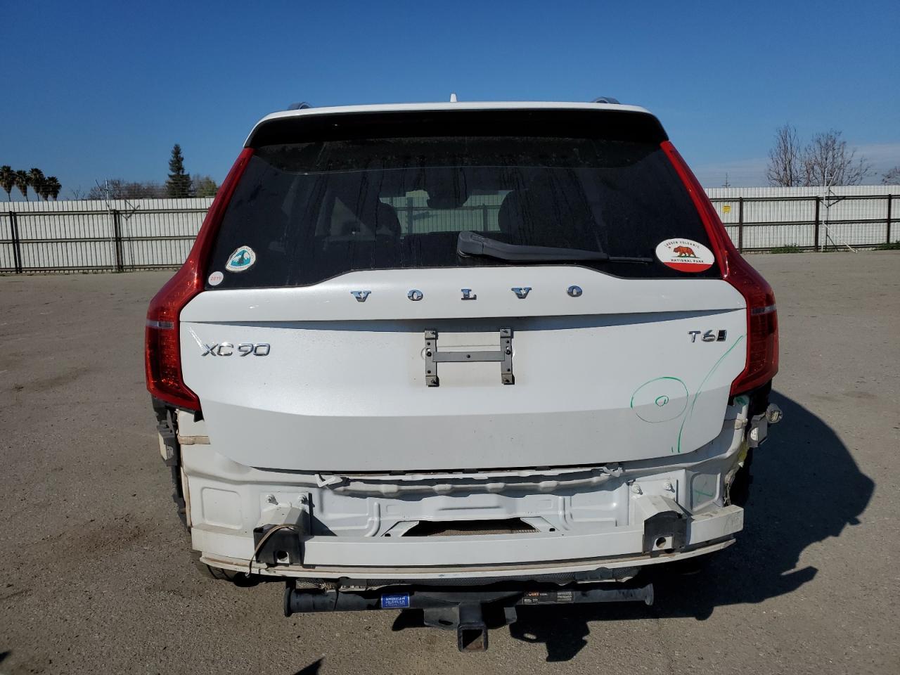 2016 VOLVO XC90 T6 - Image 6