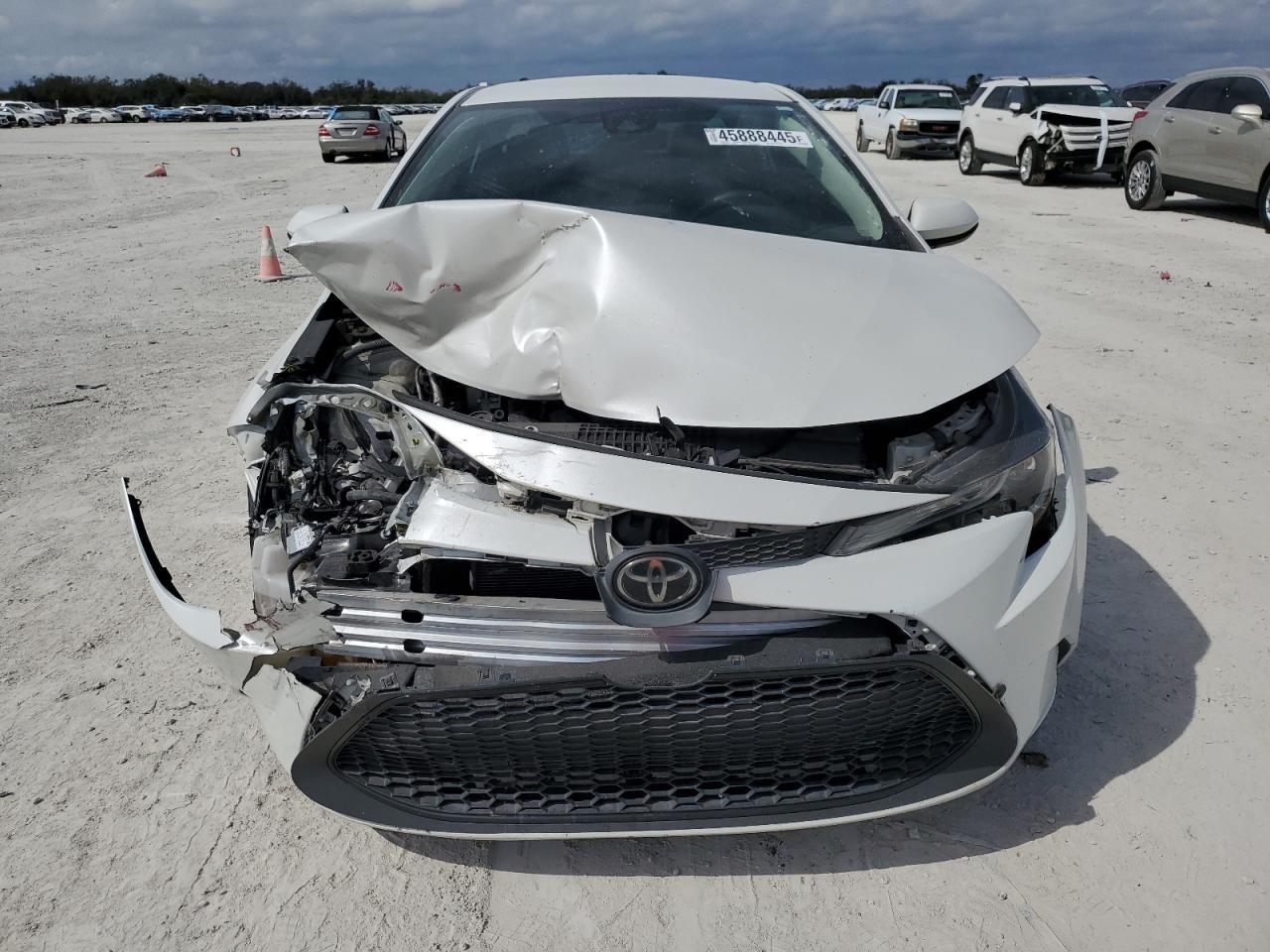 2020 TOYOTA COROLLA LE - Фото 5