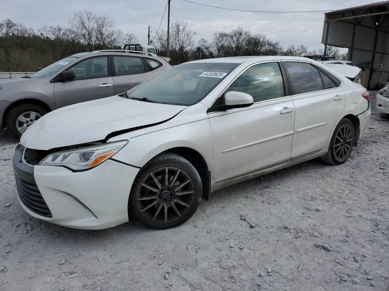 2016 TOYOTA CAMRY XSE