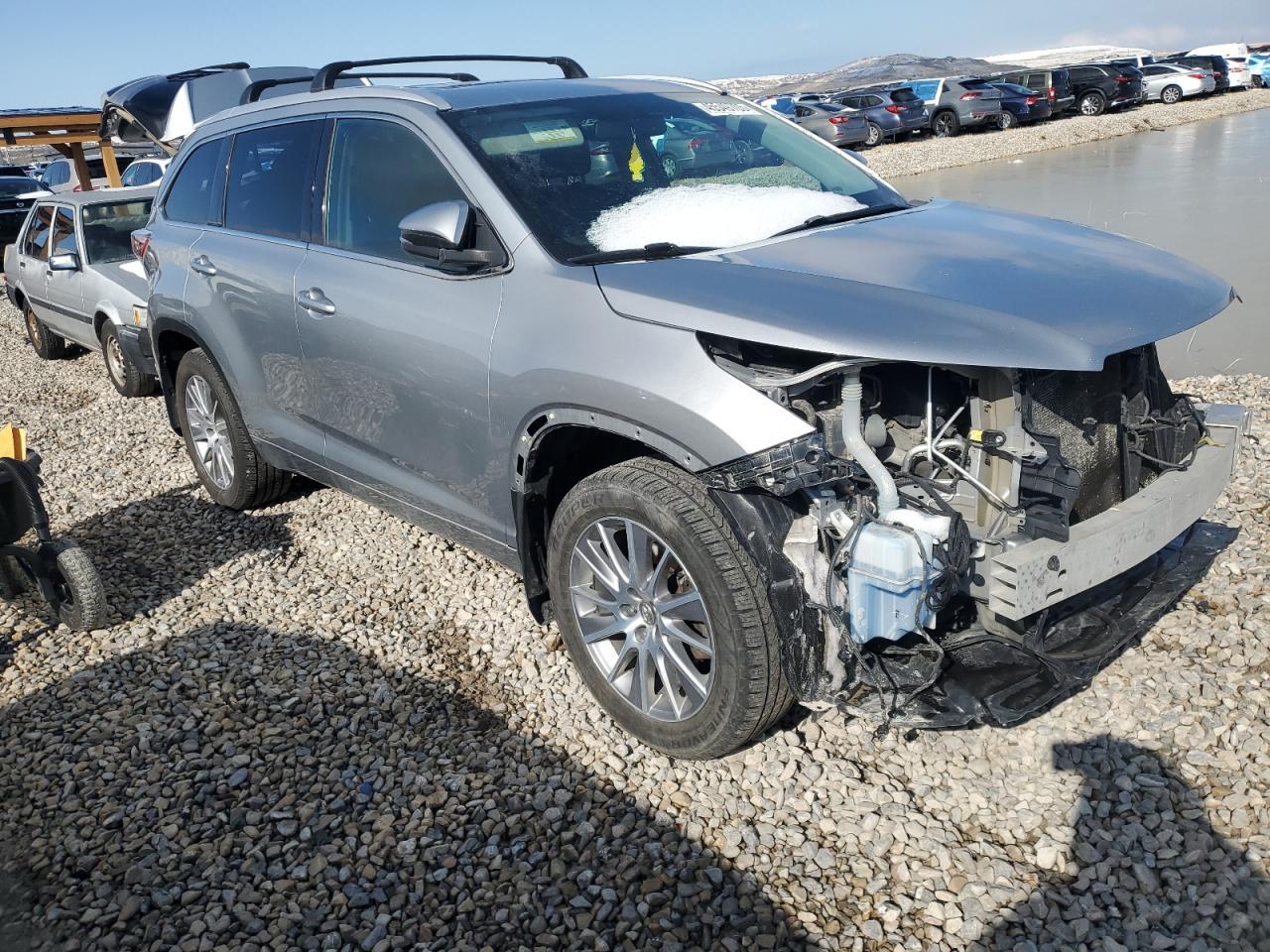 2015 TOYOTA HIGHLANDER - Фото 4