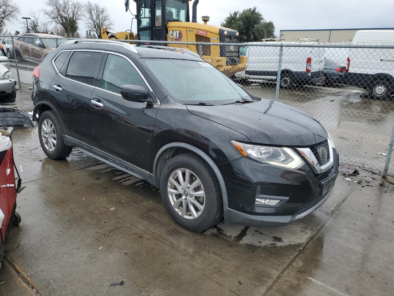 2017 NISSAN ROGUE S - Фото 4