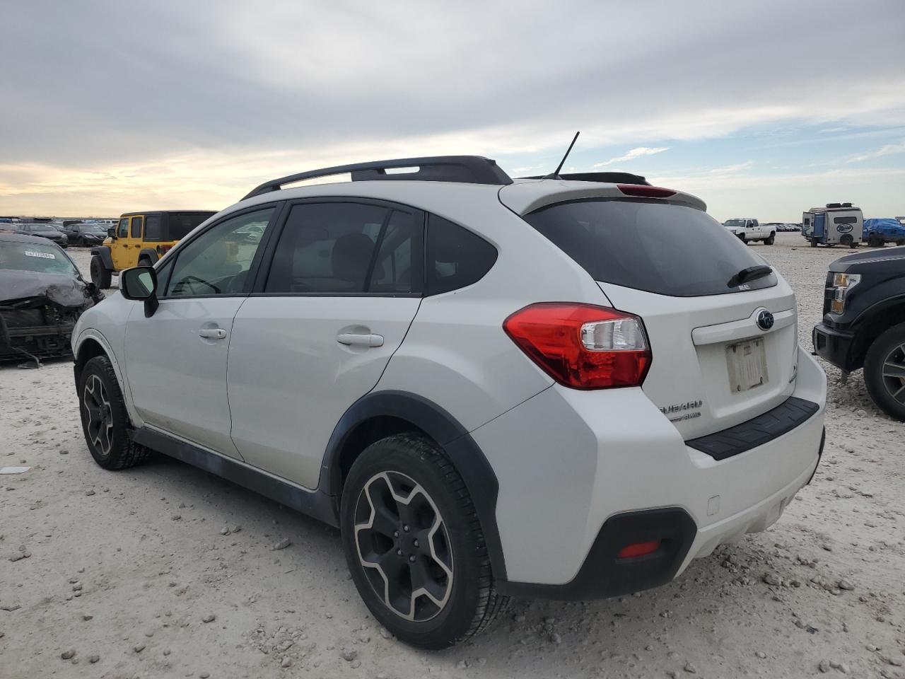 2014 SUBARU XV CROSSTR - Image 2