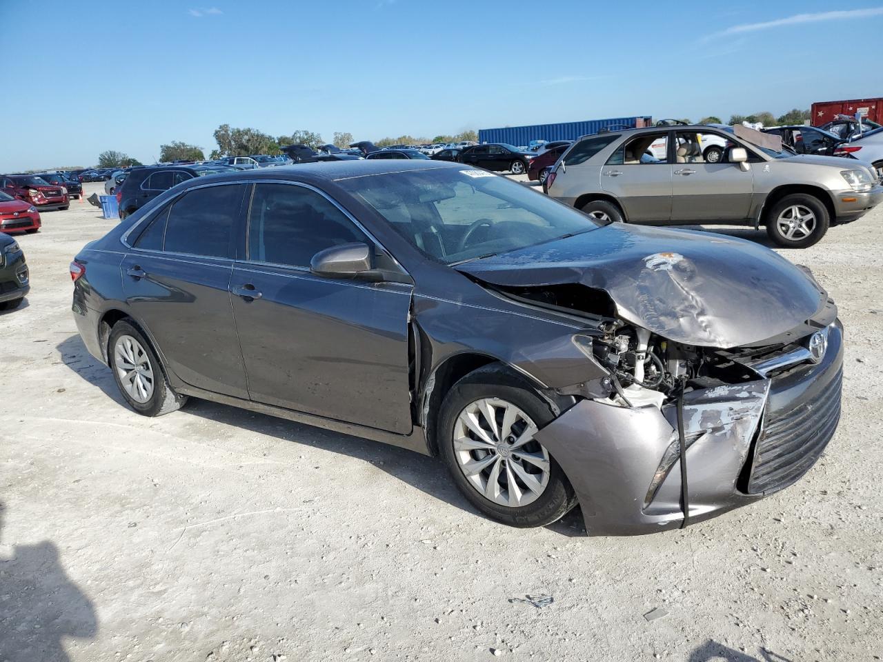 2017 TOYOTA CAMRY LE - Фото 4