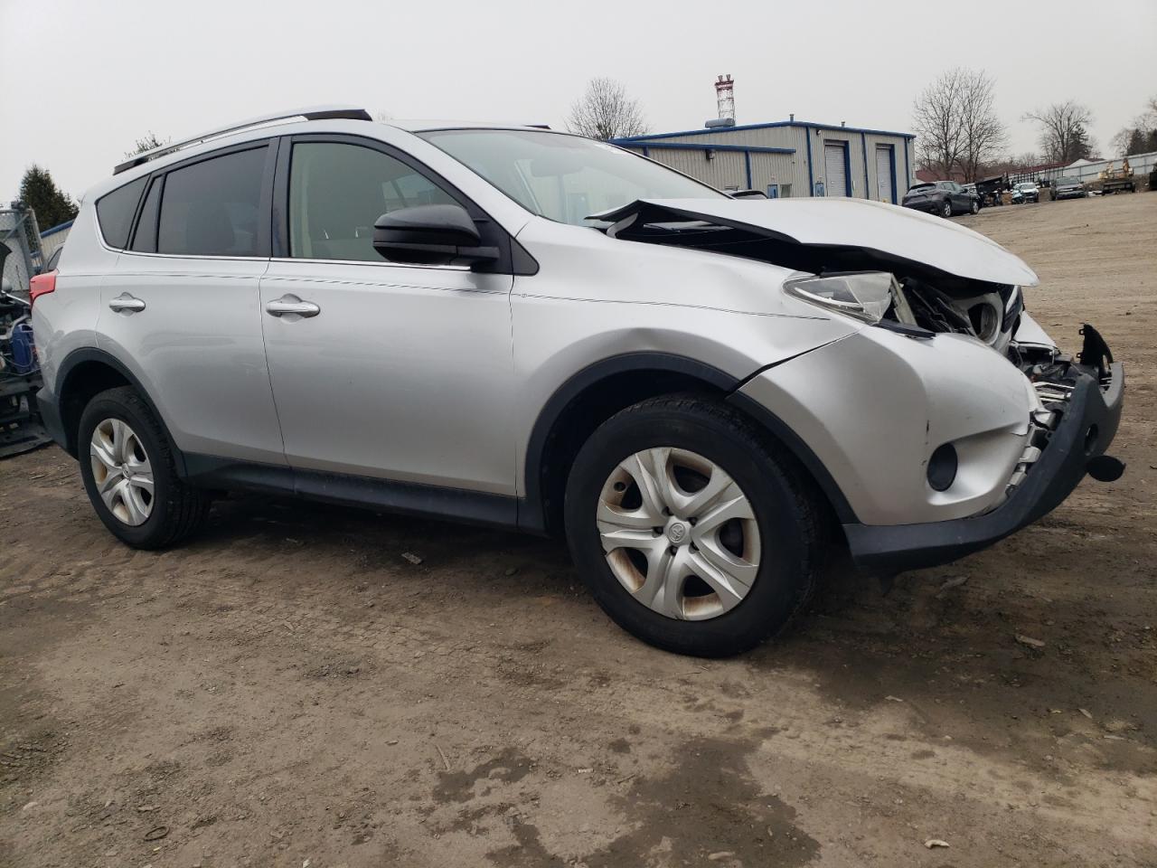 2015 TOYOTA RAV4 LE - Фото 4