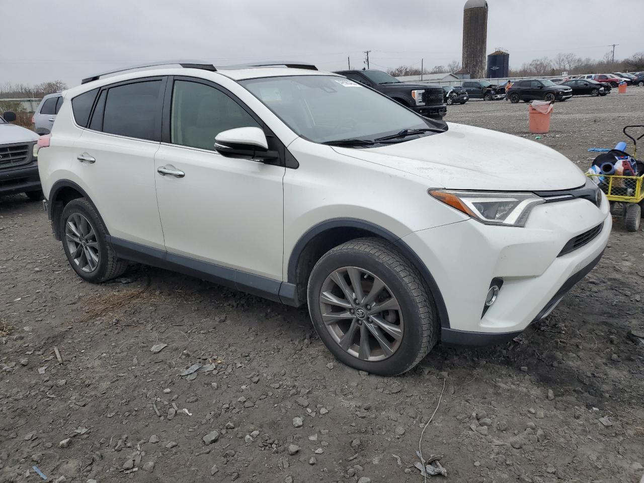 2018 TOYOTA RAV4 LIMIT - Фото 4