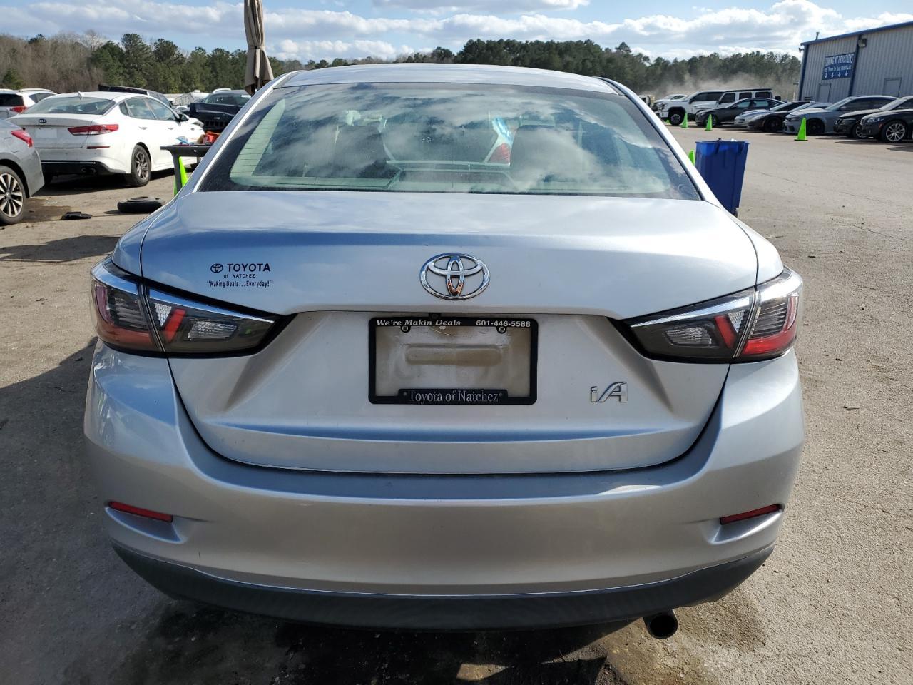 2017 TOYOTA YARIS IA - Image 6