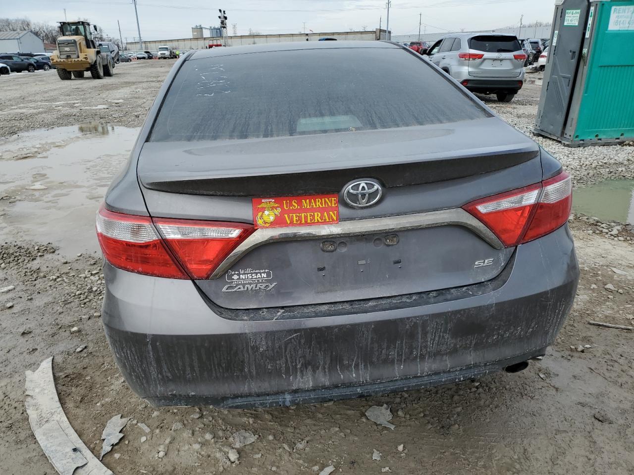 2015 TOYOTA CAMRY LE - Фото 6