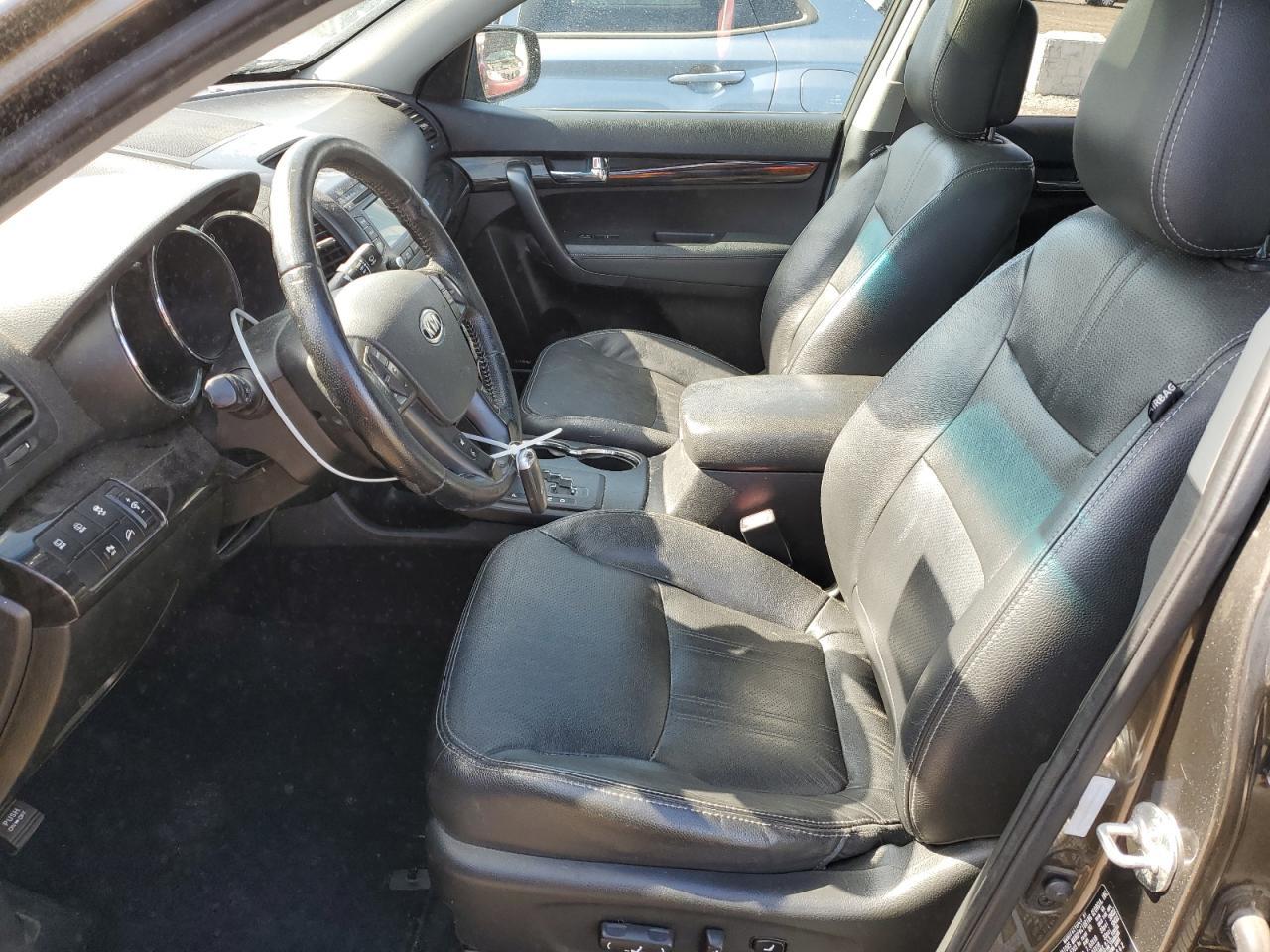 2012 KIA SORENTO EX - Image 7