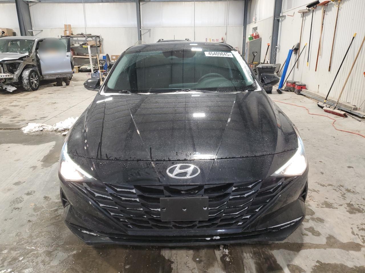 2023 HYUNDAI ELANTRA SE - Фото 5
