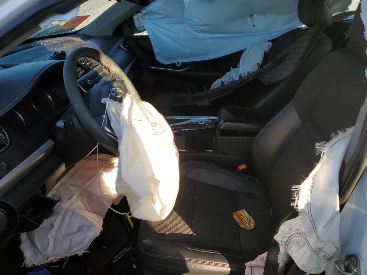 2017 TOYOTA CAMRY LE - Image 7