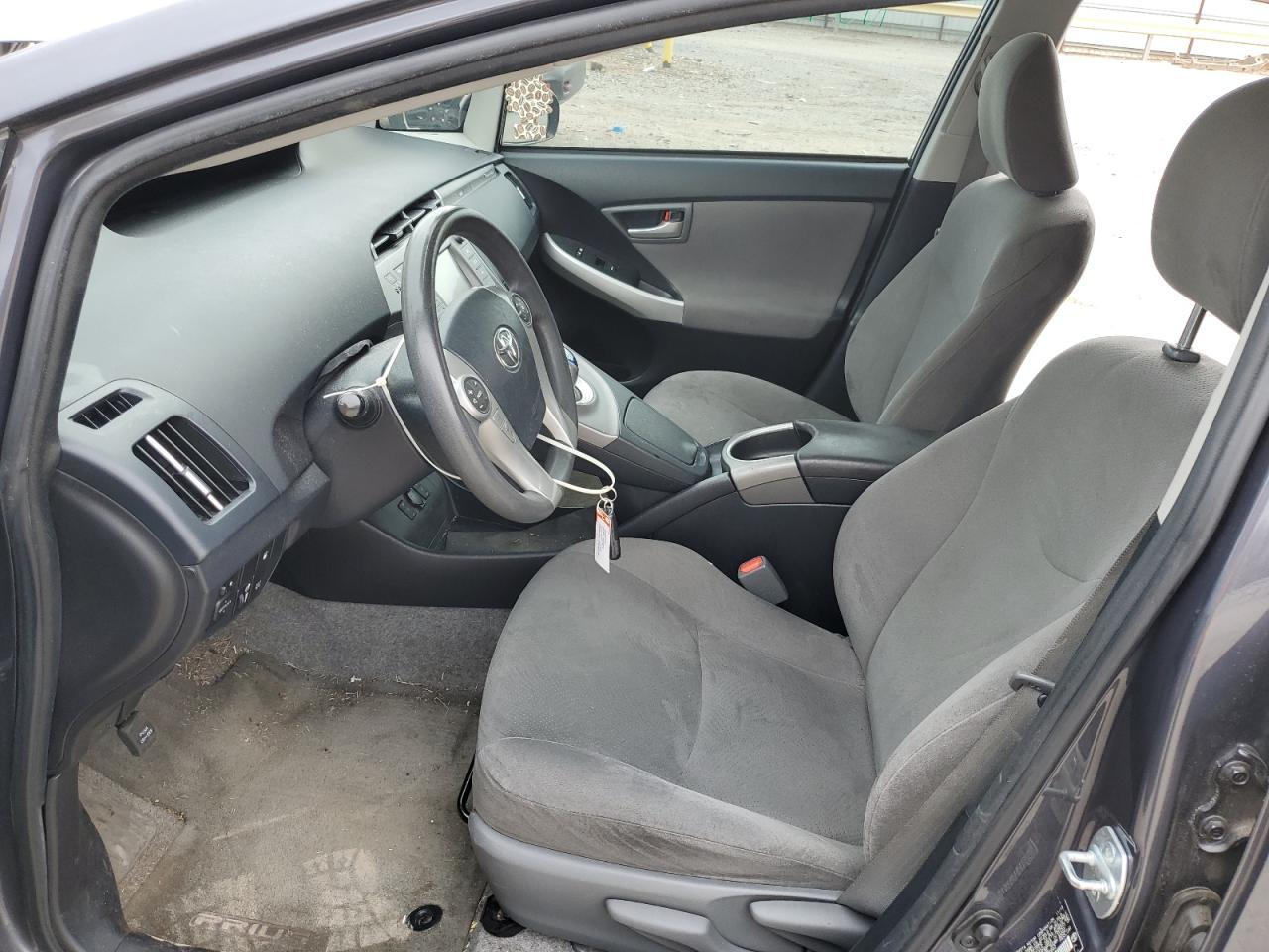 2015 TOYOTA PRIUS PLUG - Image 7
