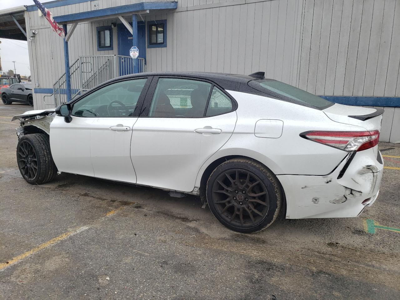 2019 TOYOTA CAMRY XSE - Image 2