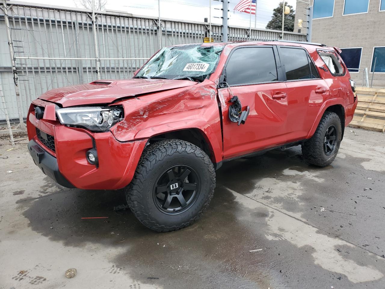 2022 TOYOTA 4RUNNER SR