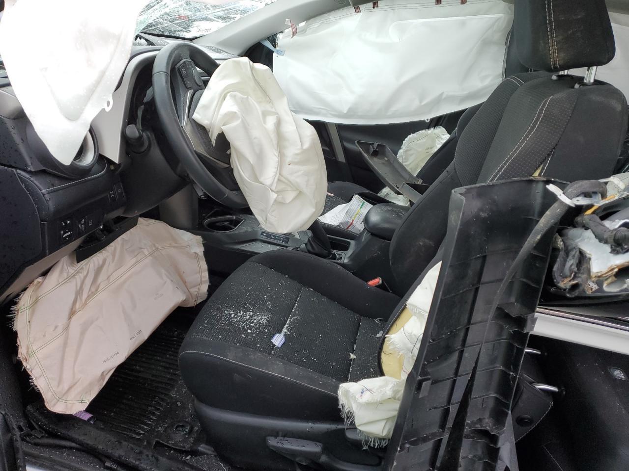 2017 TOYOTA RAV4 XLE - Image 7