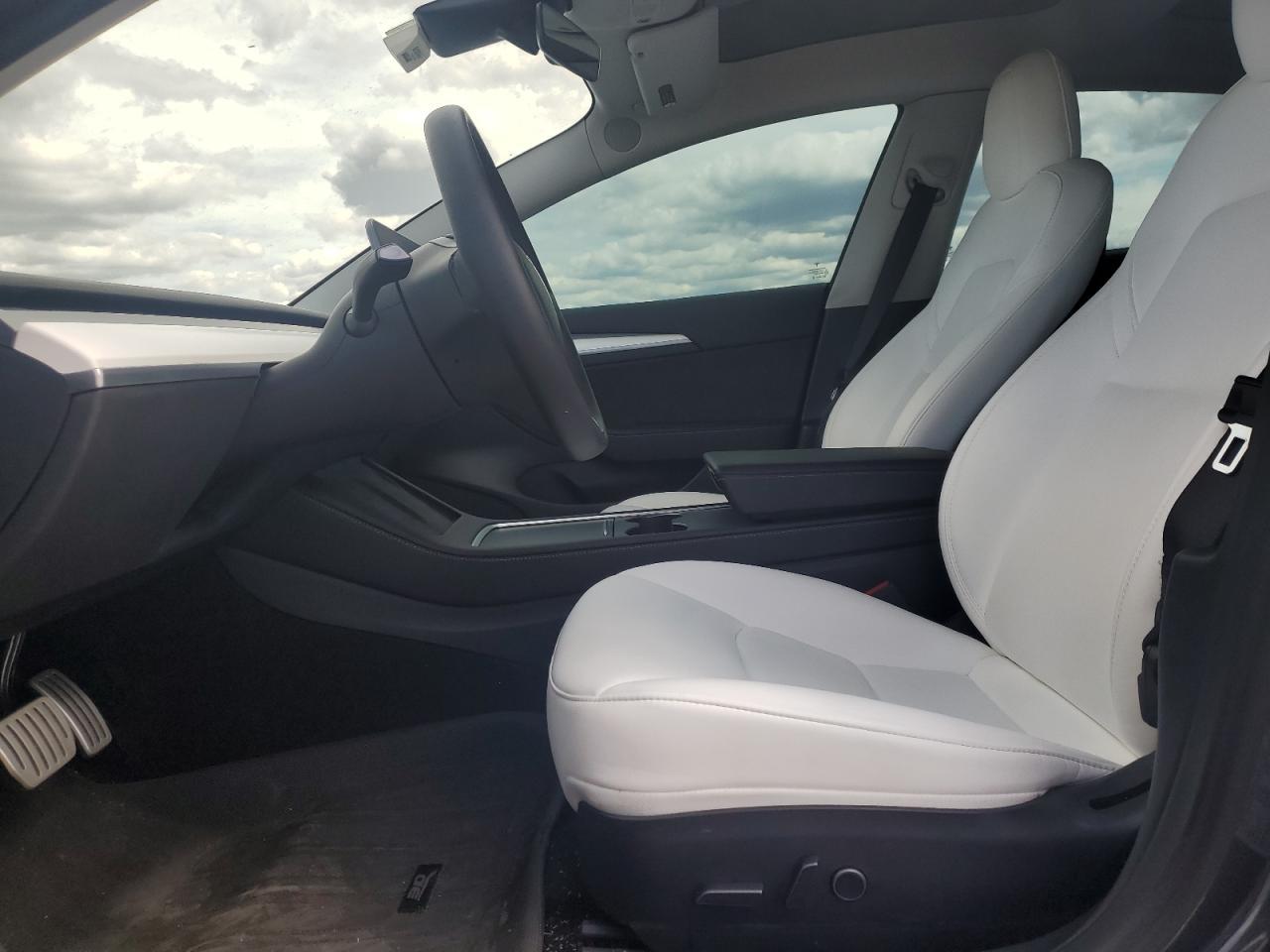 2022 TESLA MODEL 3 - Image 7