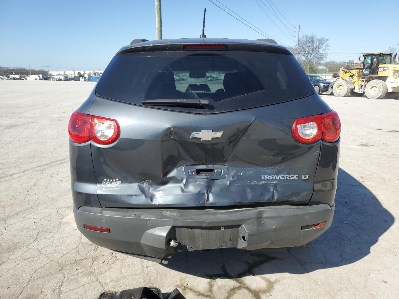 2011 CHEVROLET TRAVERSE L - Фото 6