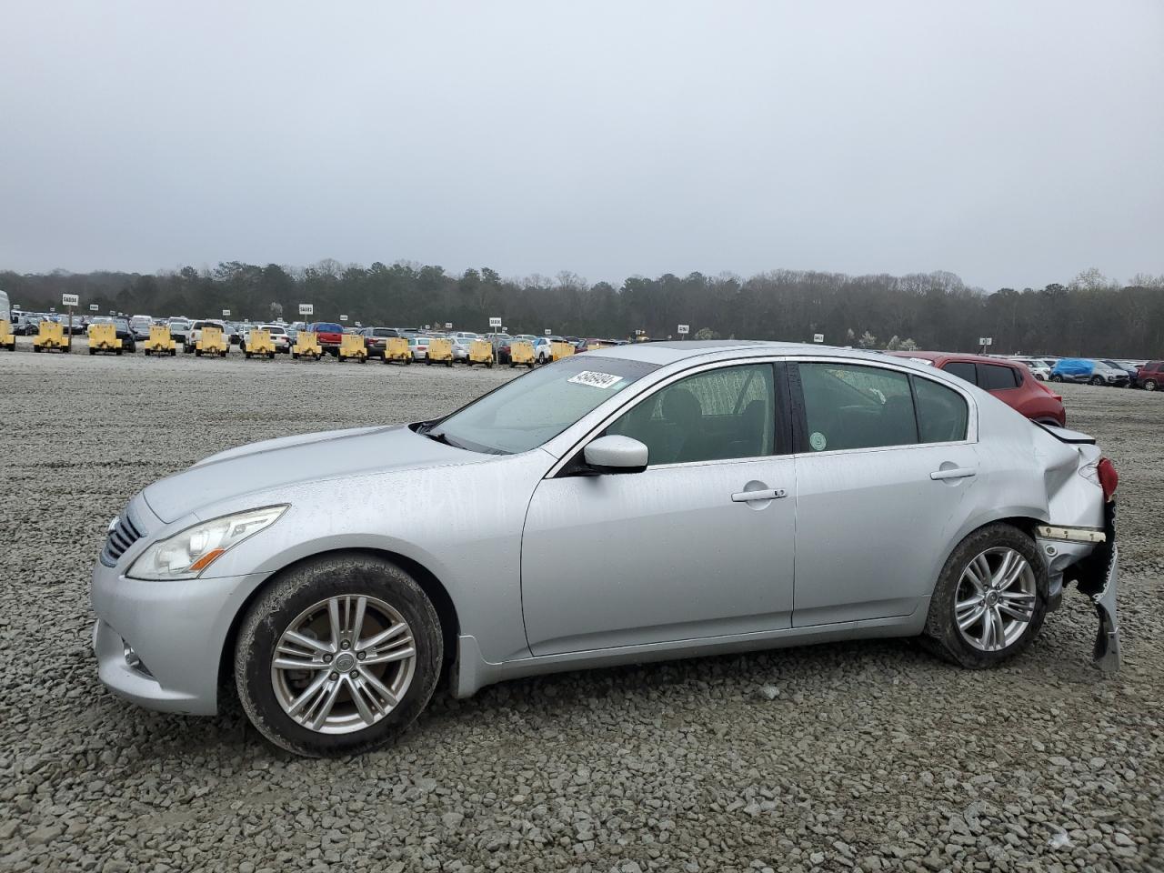 2013 INFINITI G37 BASE car image