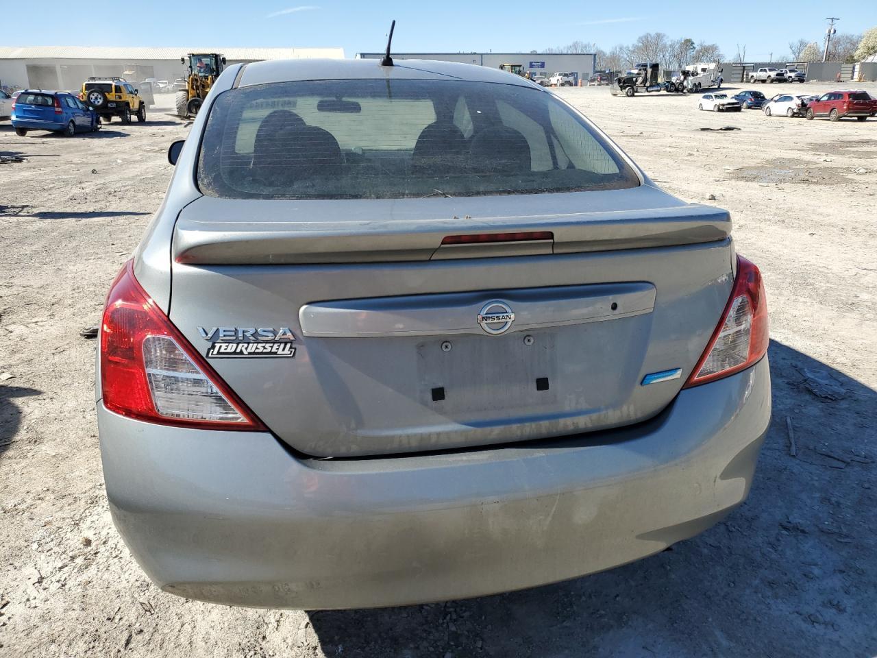 2014 NISSAN VERSA S - Фото 6