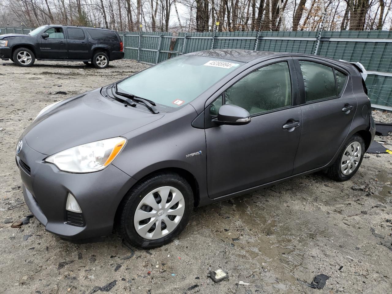 2014 TOYOTA PRIUS C car image