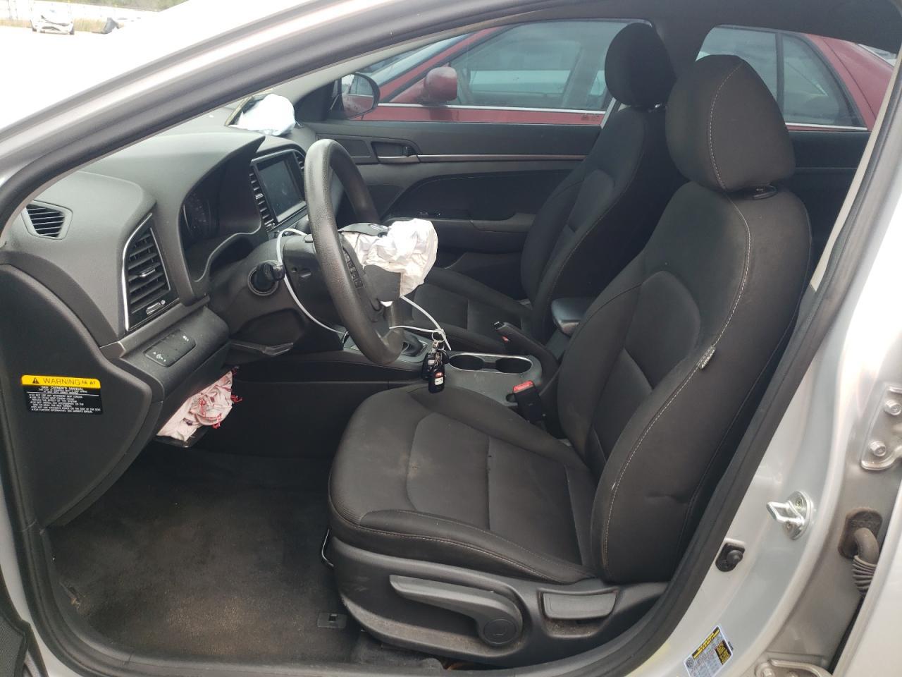 2018 HYUNDAI ELANTRA SE - Фото 7