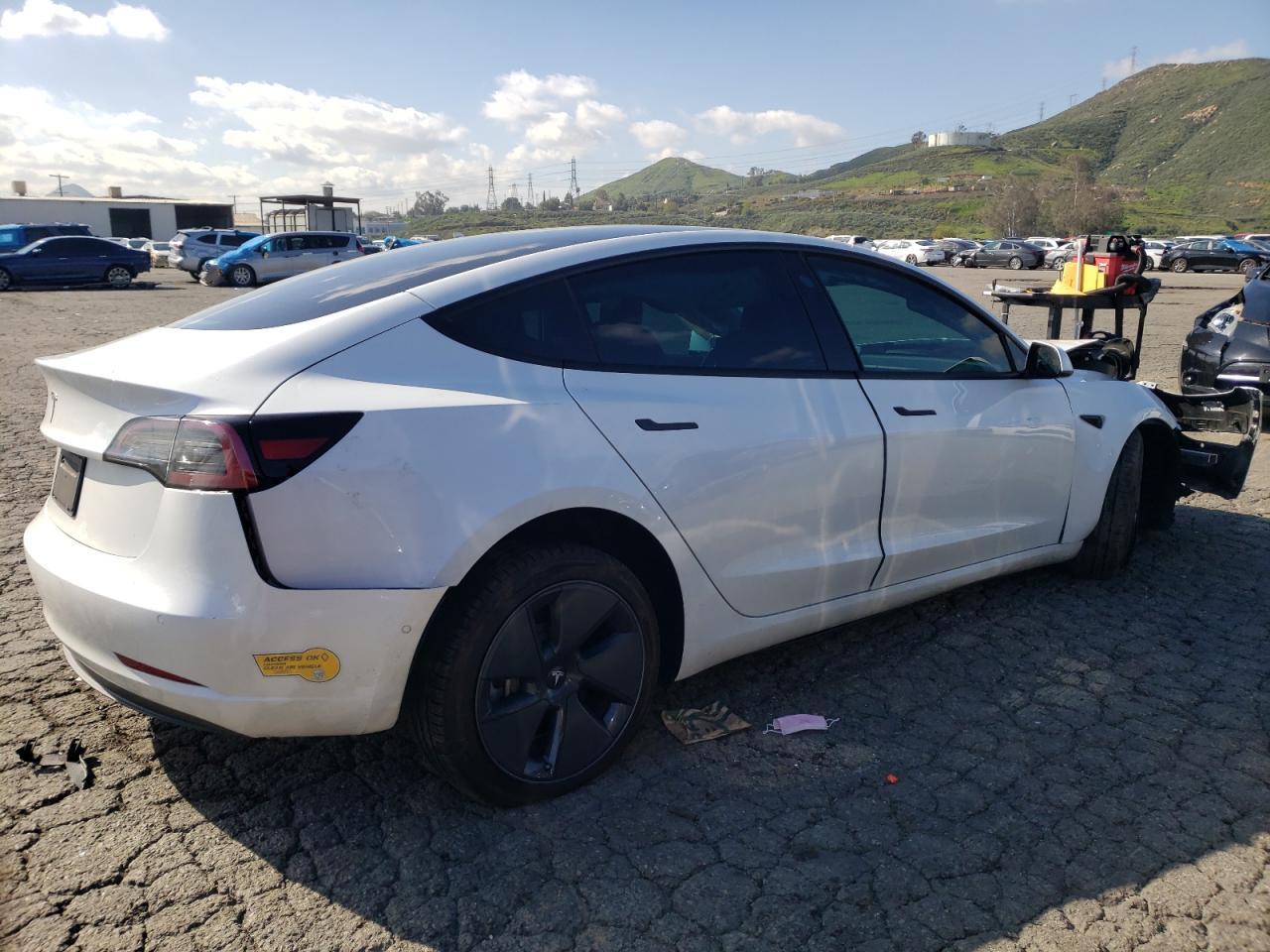 2022 TESLA MODEL 3 - Image 3
