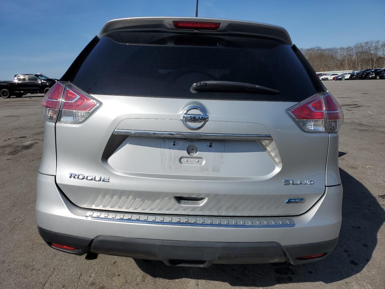 2014 NISSAN ROGUE S - Фото 6