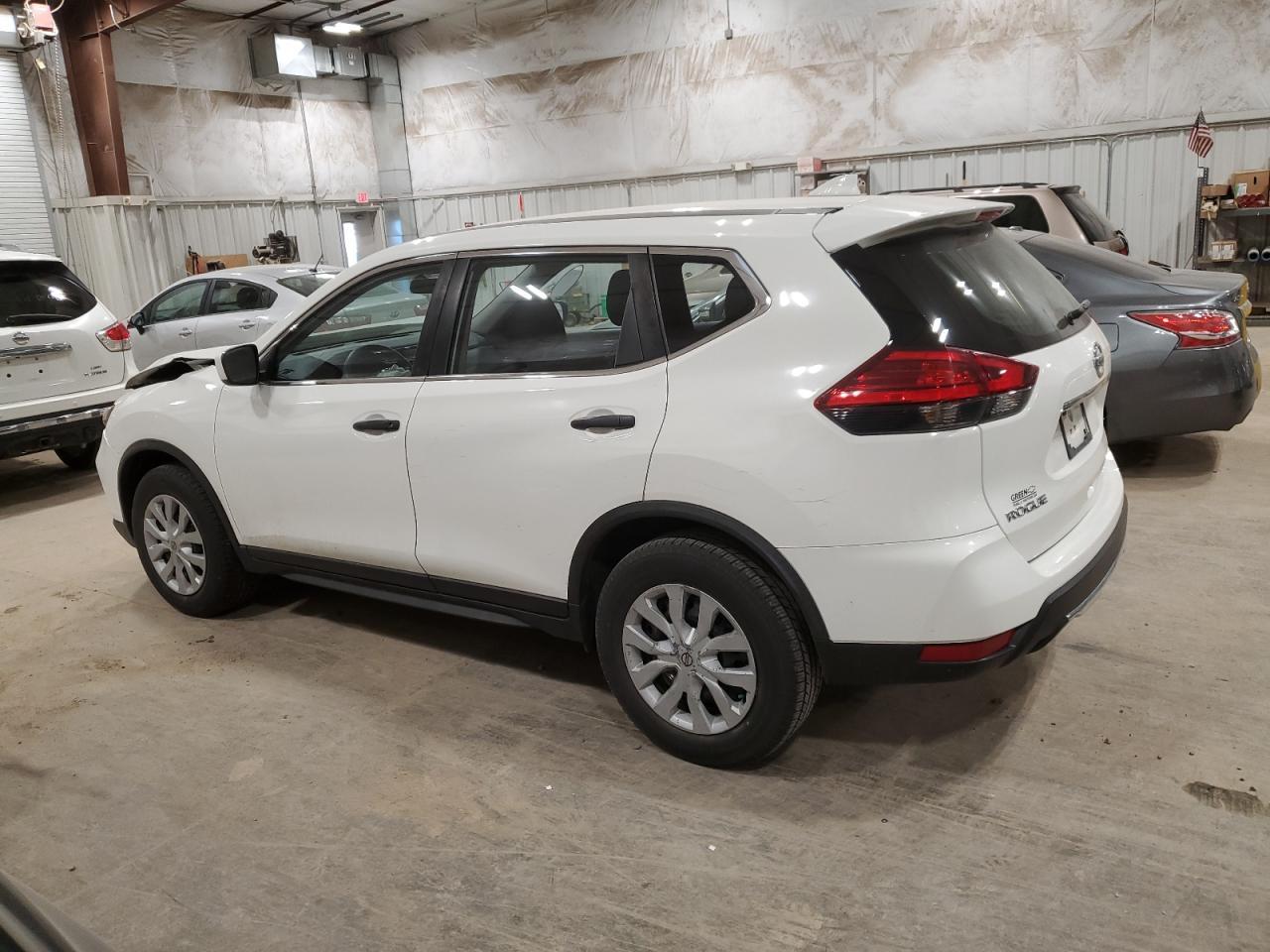 2017 NISSAN ROGUE S - Image 2