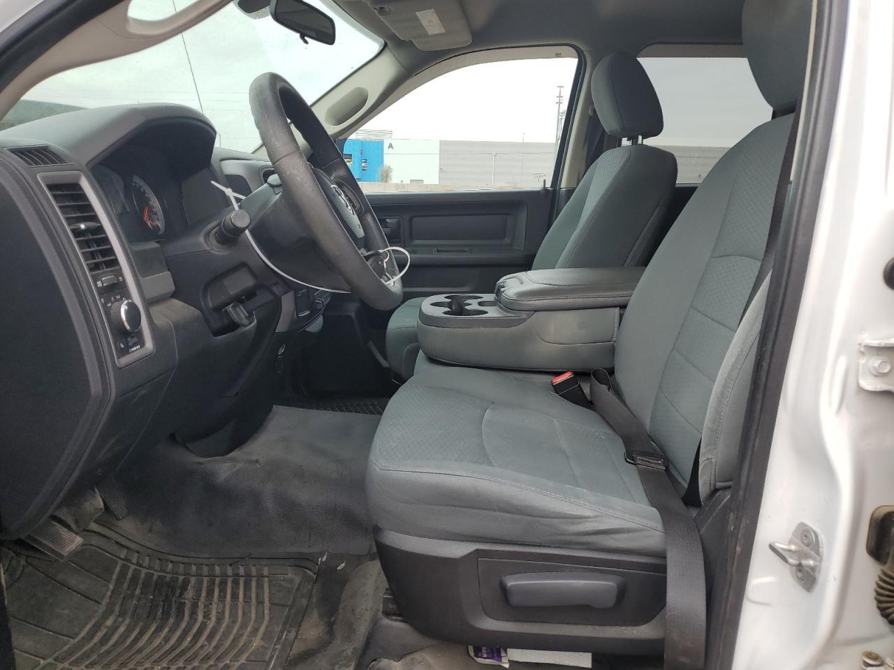 2014 RAM 1500 ST - Image 7