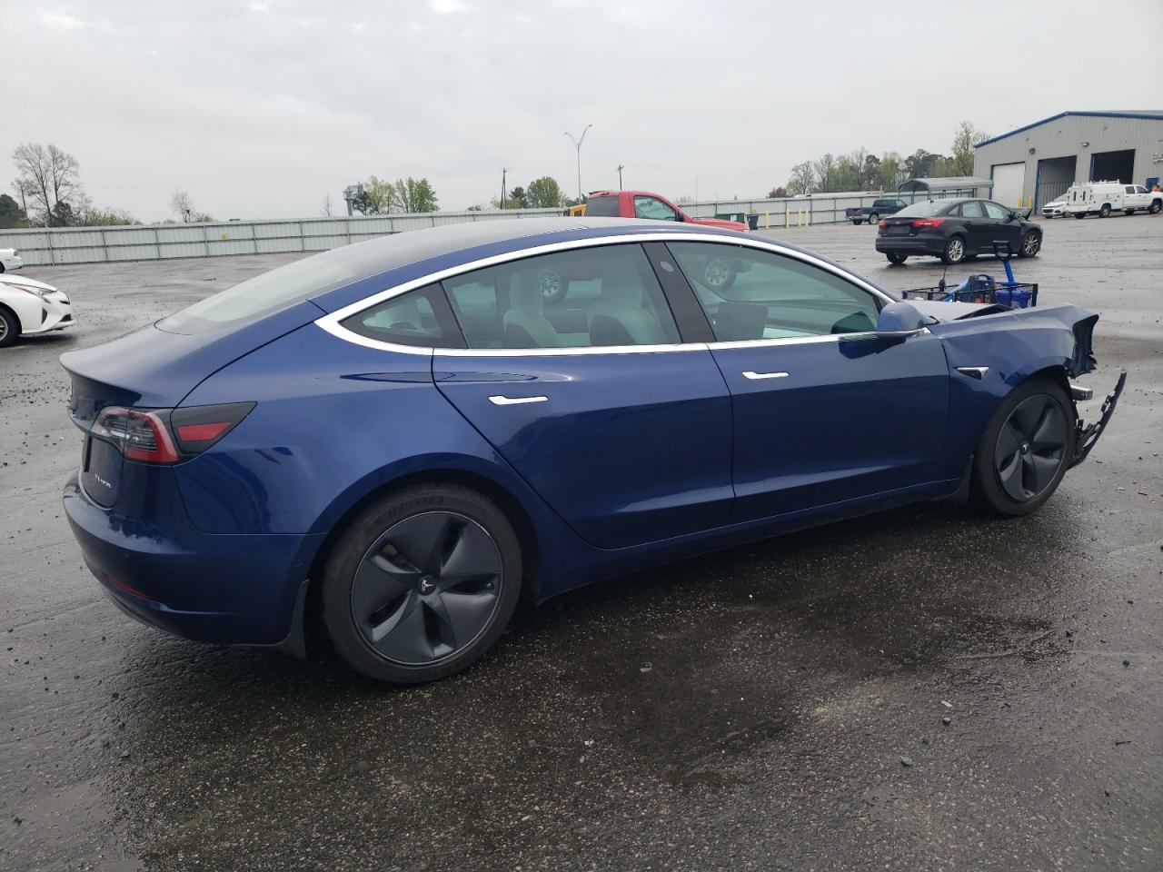 2019 TESLA MODEL 3 - Фото 3