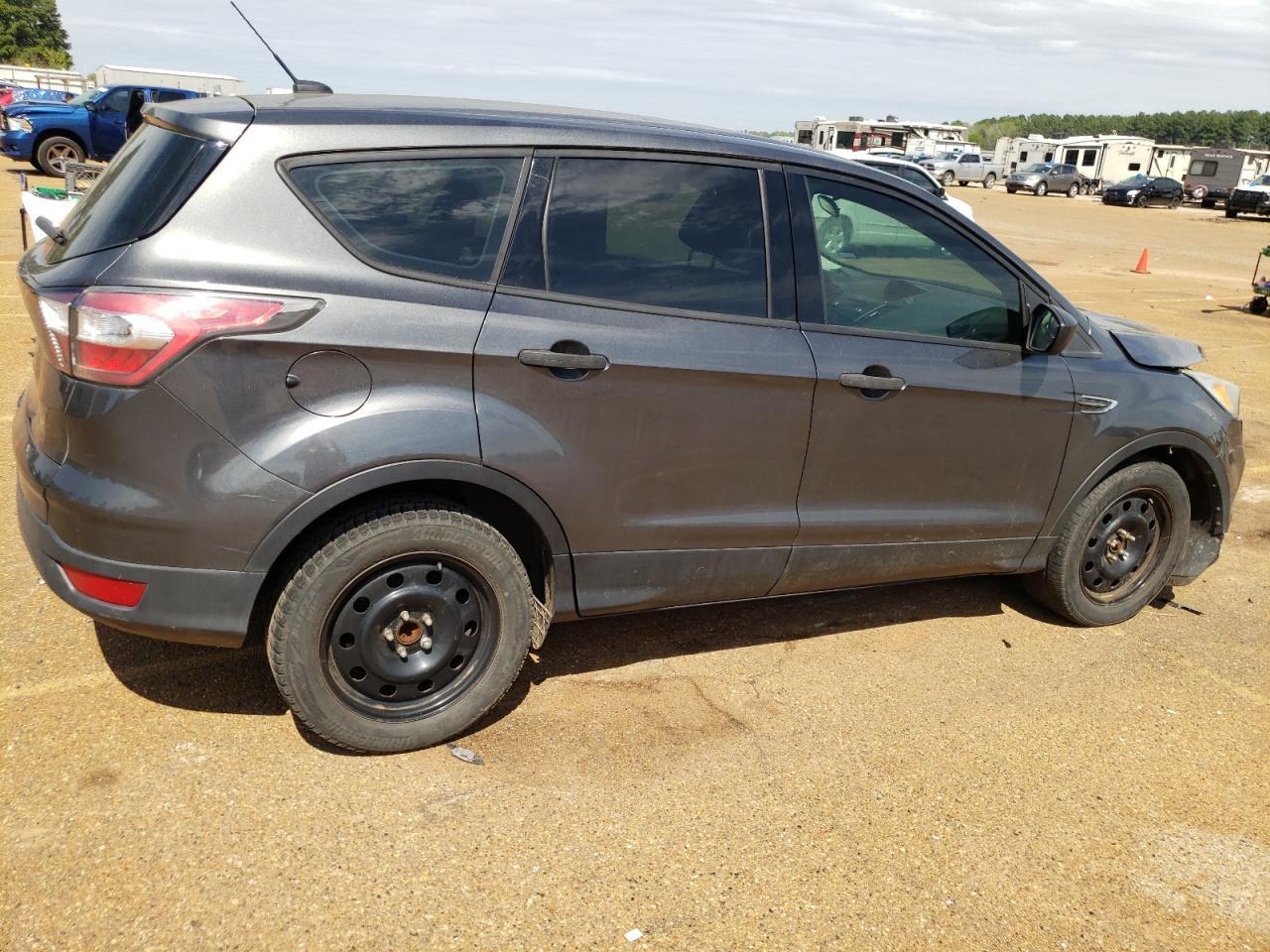 2017 FORD ESCAPE S - Image 3