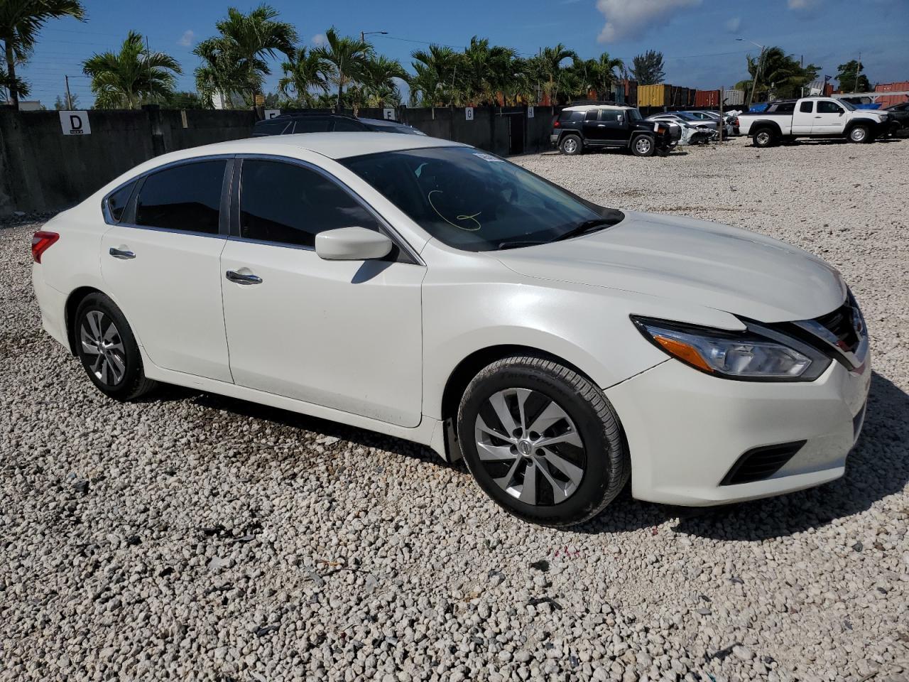 2017 NISSAN ALTIMA 2.5 - Фото 4
