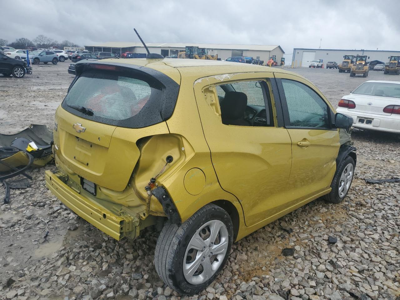 2022 CHEVROLET SPARK LS - Фото 3