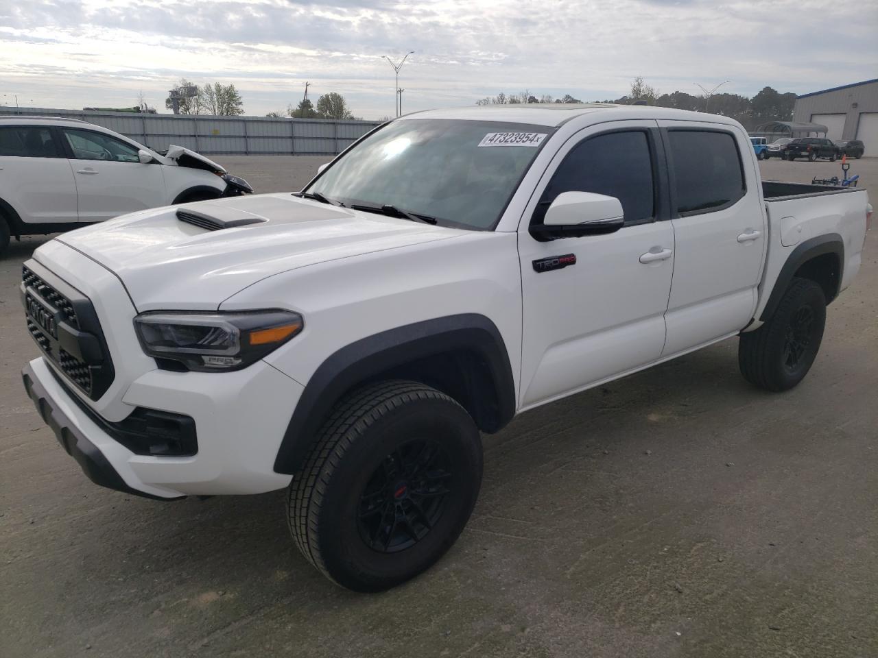 2020 TOYOTA TACOMA DOU