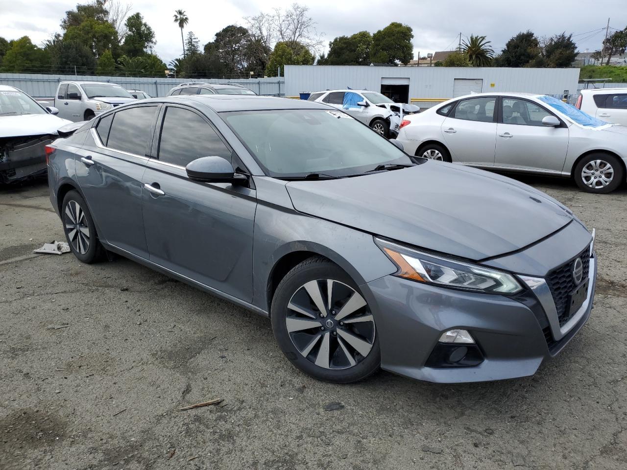 2020 NISSAN ALTIMA SV - Фото 4