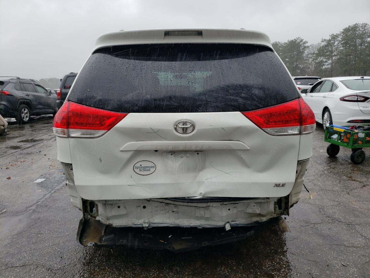 2011 TOYOTA SIENNA XLE - Фото 6