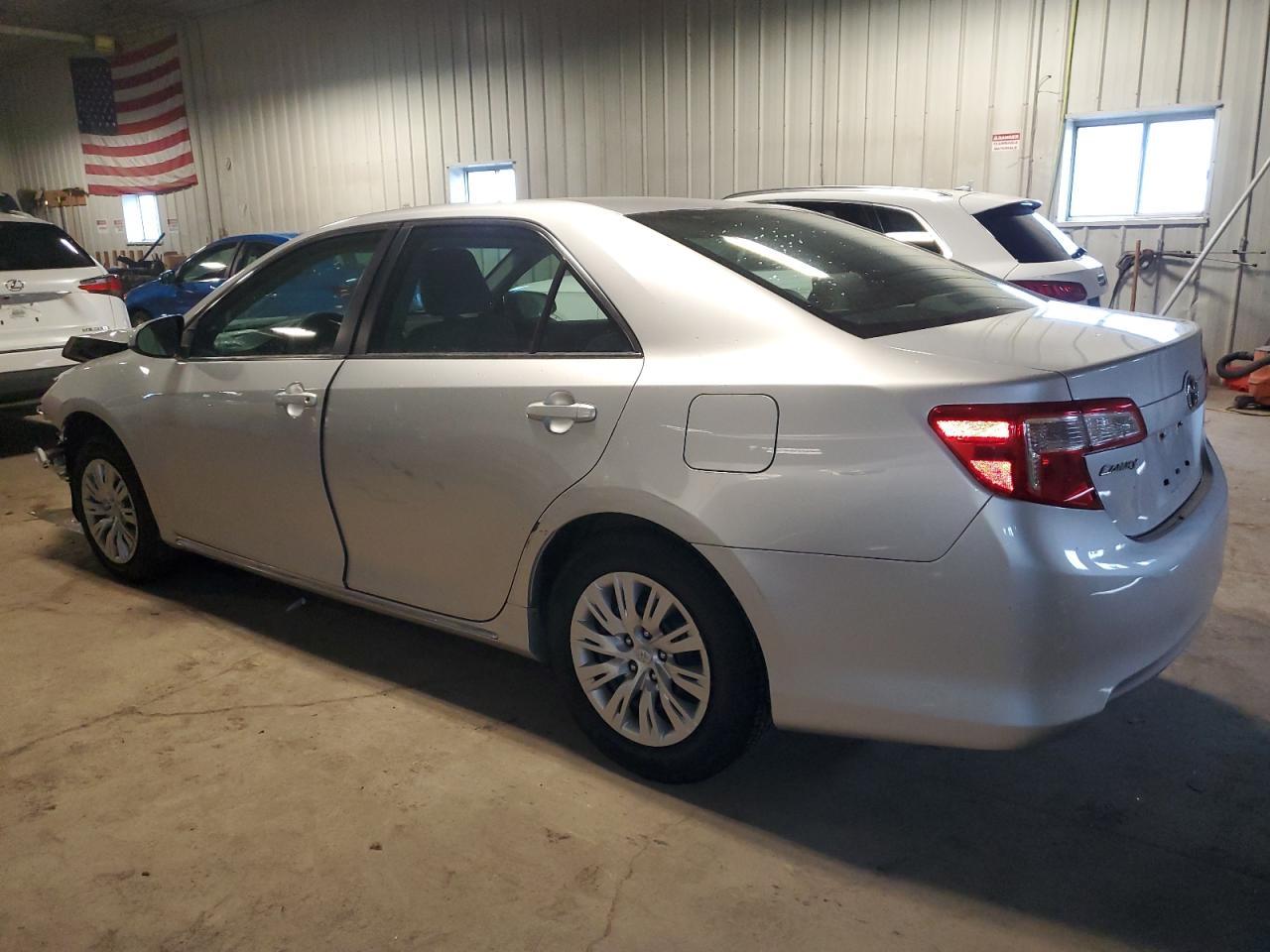 2013 TOYOTA CAMRY L - Фото 2