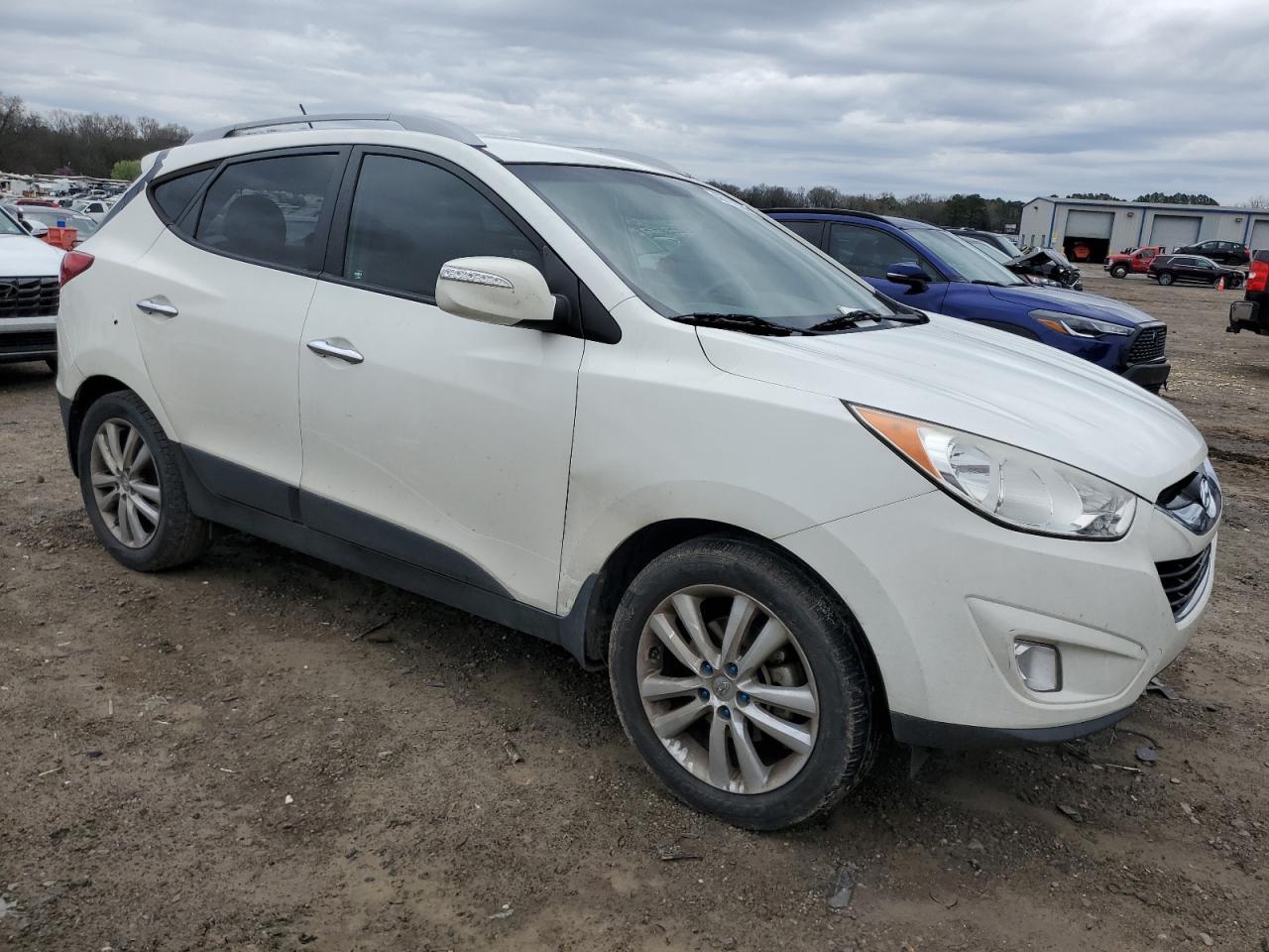 2012 HYUNDAI TUCSON GLS - Image 4