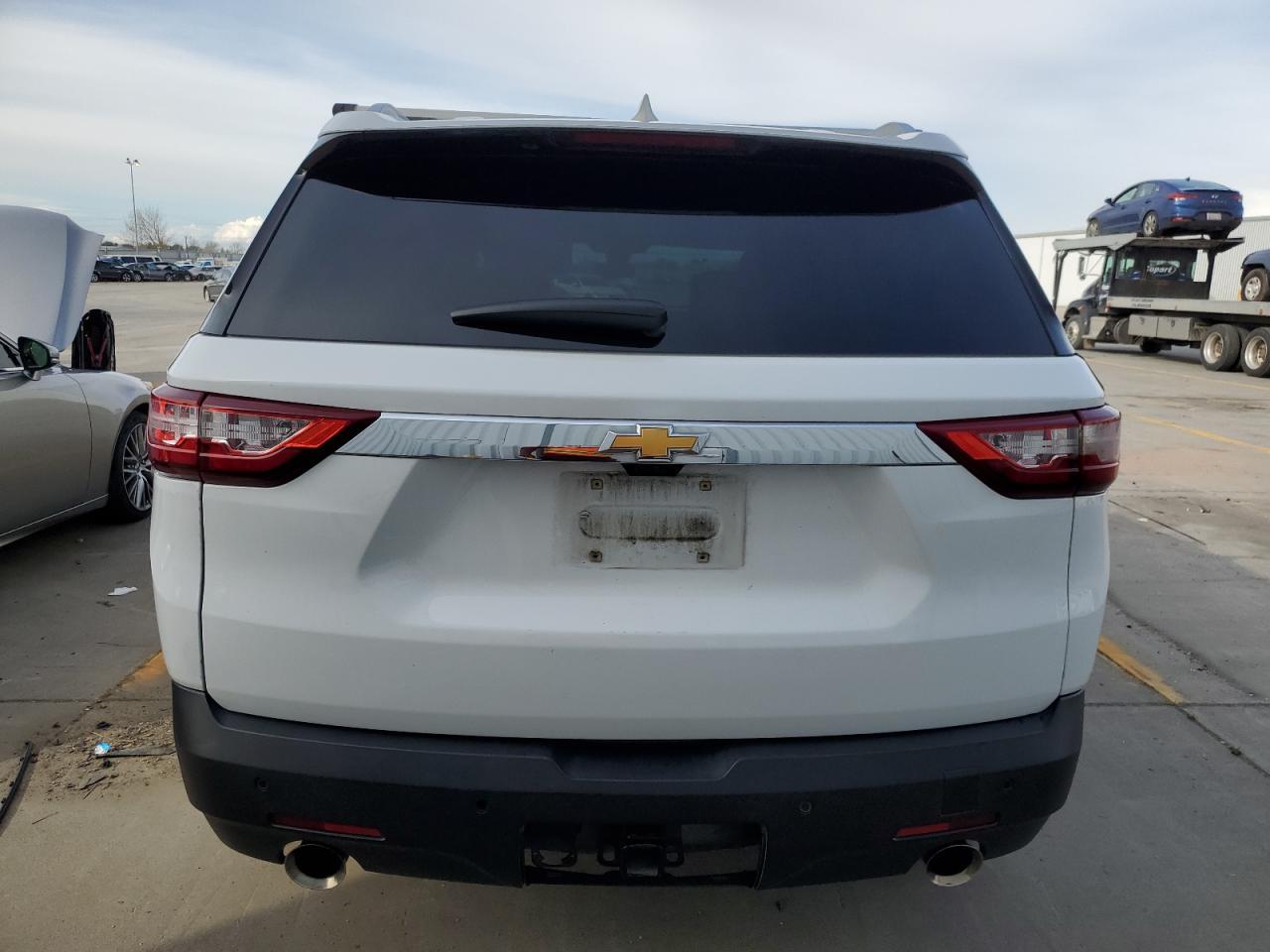 2018 CHEVROLET TRAVERSE L - Фото 6