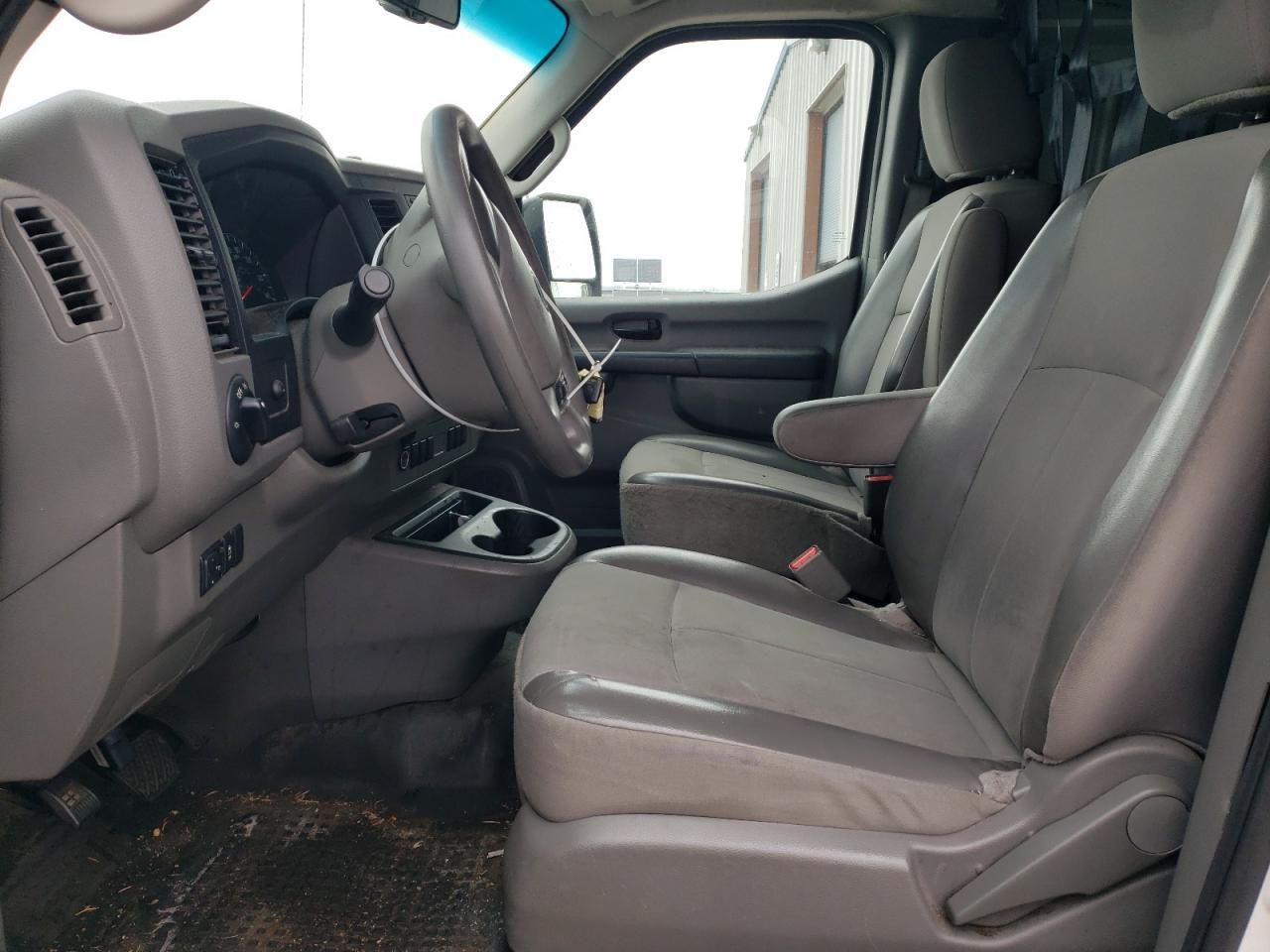 2015 NISSAN NV 1500 - Фото 7