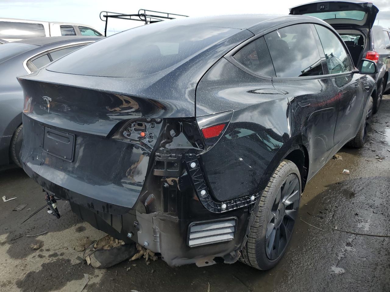 2023 TESLA MODEL Y - Image 3