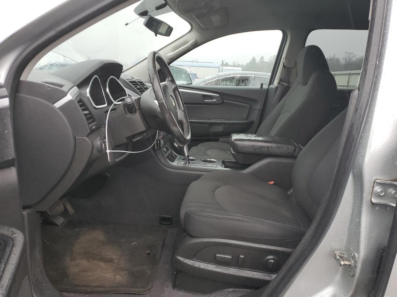 2012 CHEVROLET TRAVERSE L - Image 7