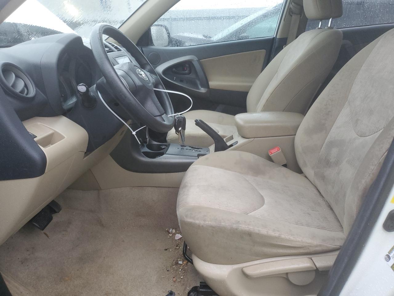 2011 TOYOTA RAV4 - Image 7