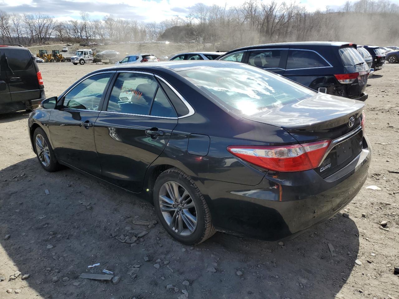 2017 TOYOTA CAMRY LE - Image 2