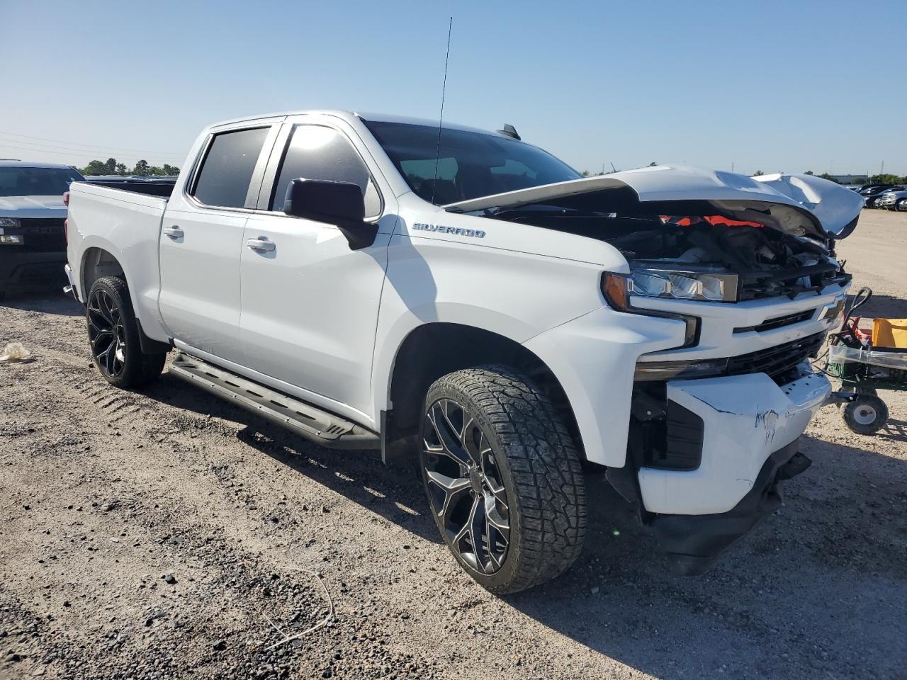 2019 CHEVROLET SILVERADO - Фото 4