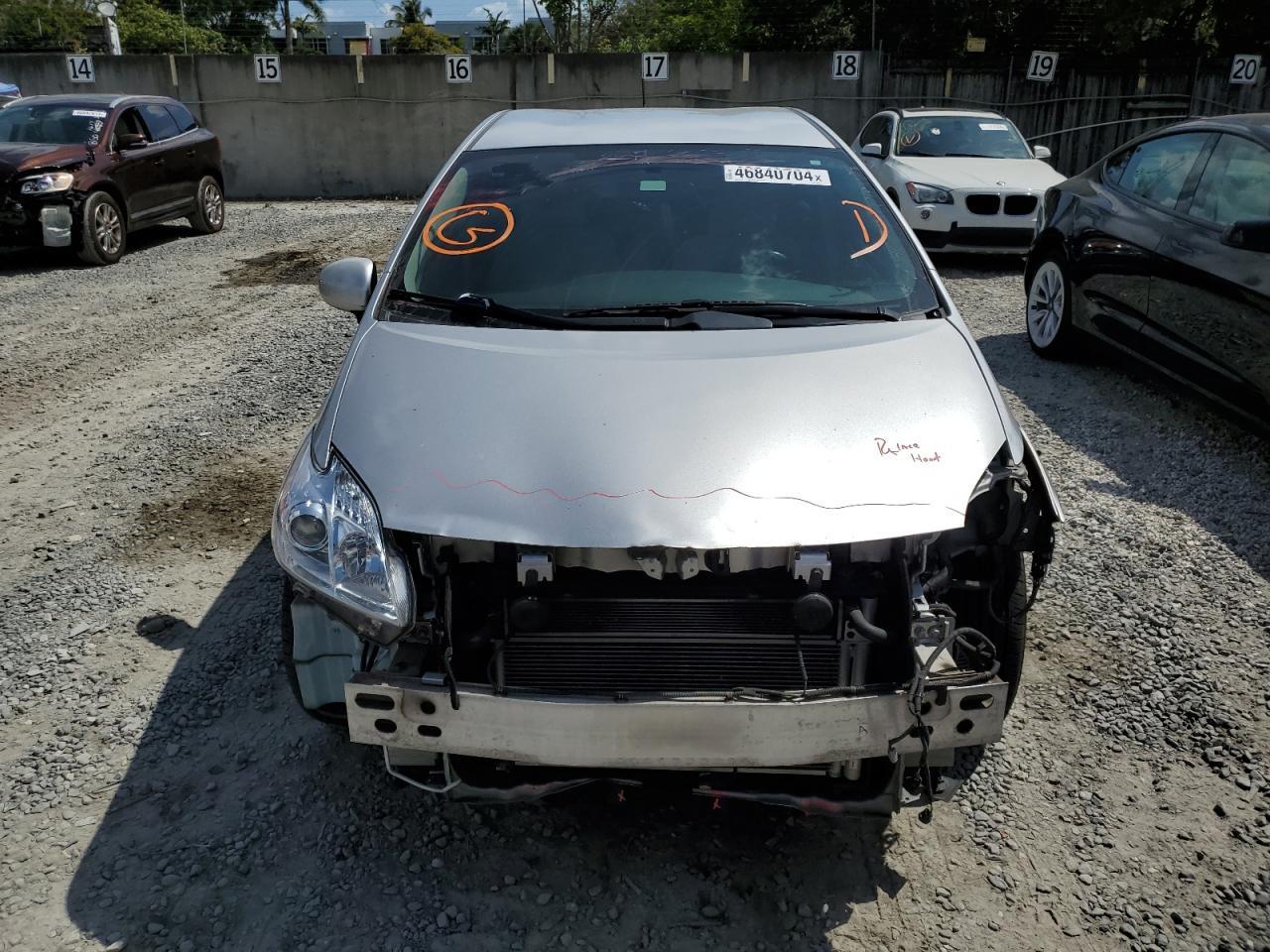 2013 TOYOTA PRIUS - Фото 5