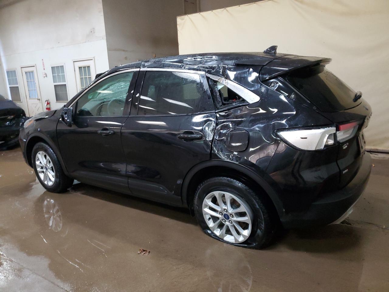 2020 FORD ESCAPE SE - Image 2