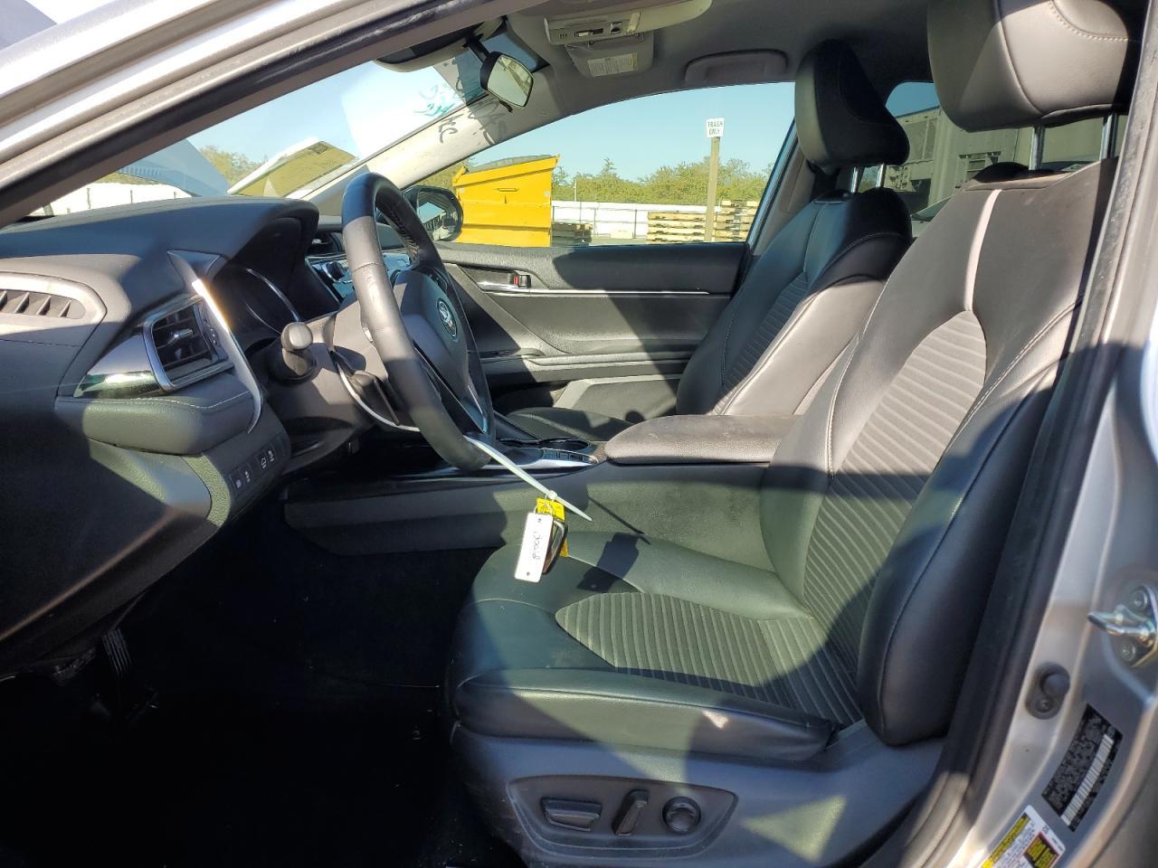 2020 TOYOTA CAMRY SE - Image 7