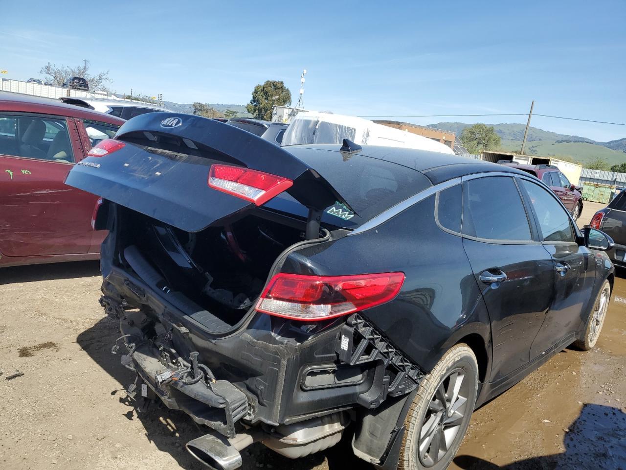 2020 KIA OPTIMA LX - Фото 3